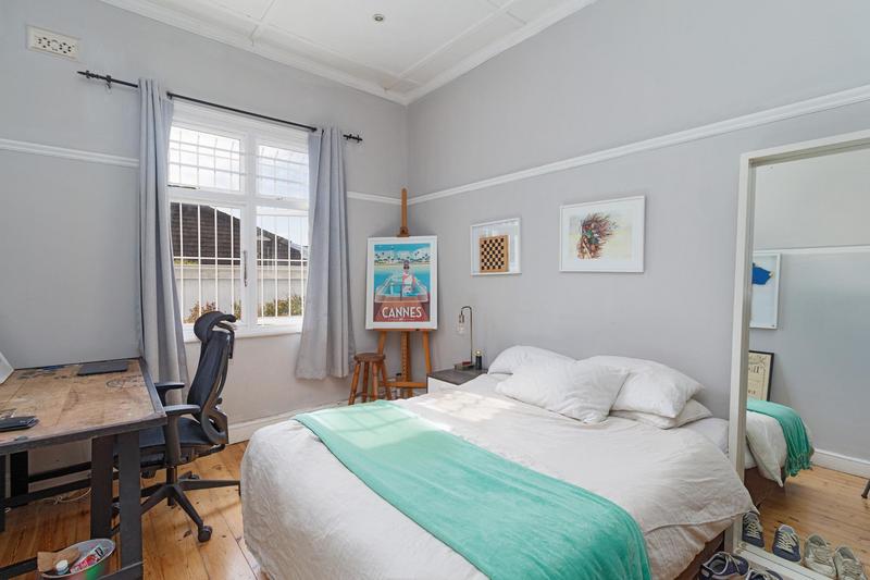 3 Bedroom Property for Sale in Green Point Western Cape